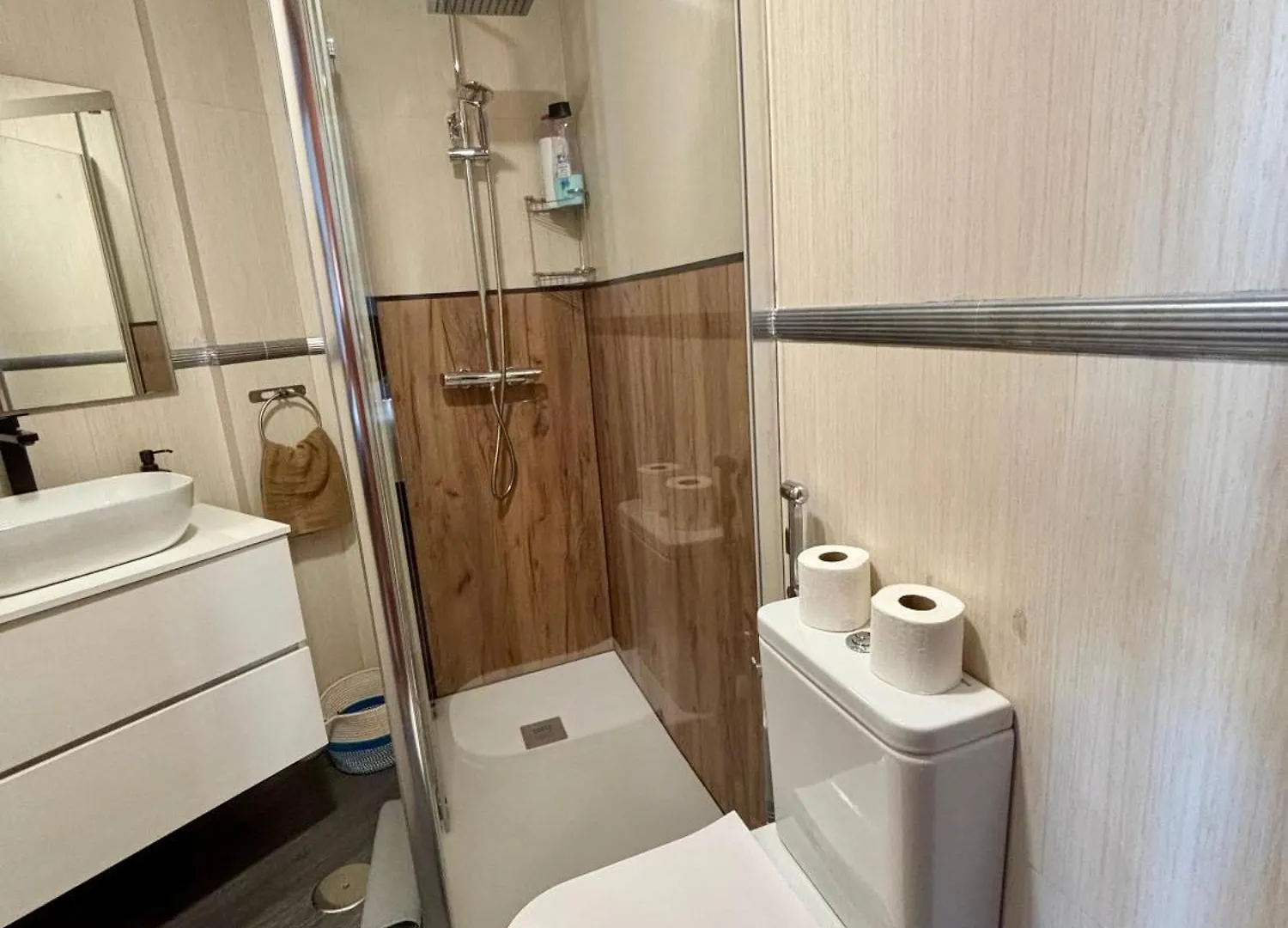 Cozy Flat Close To City Center Málaga Apartman