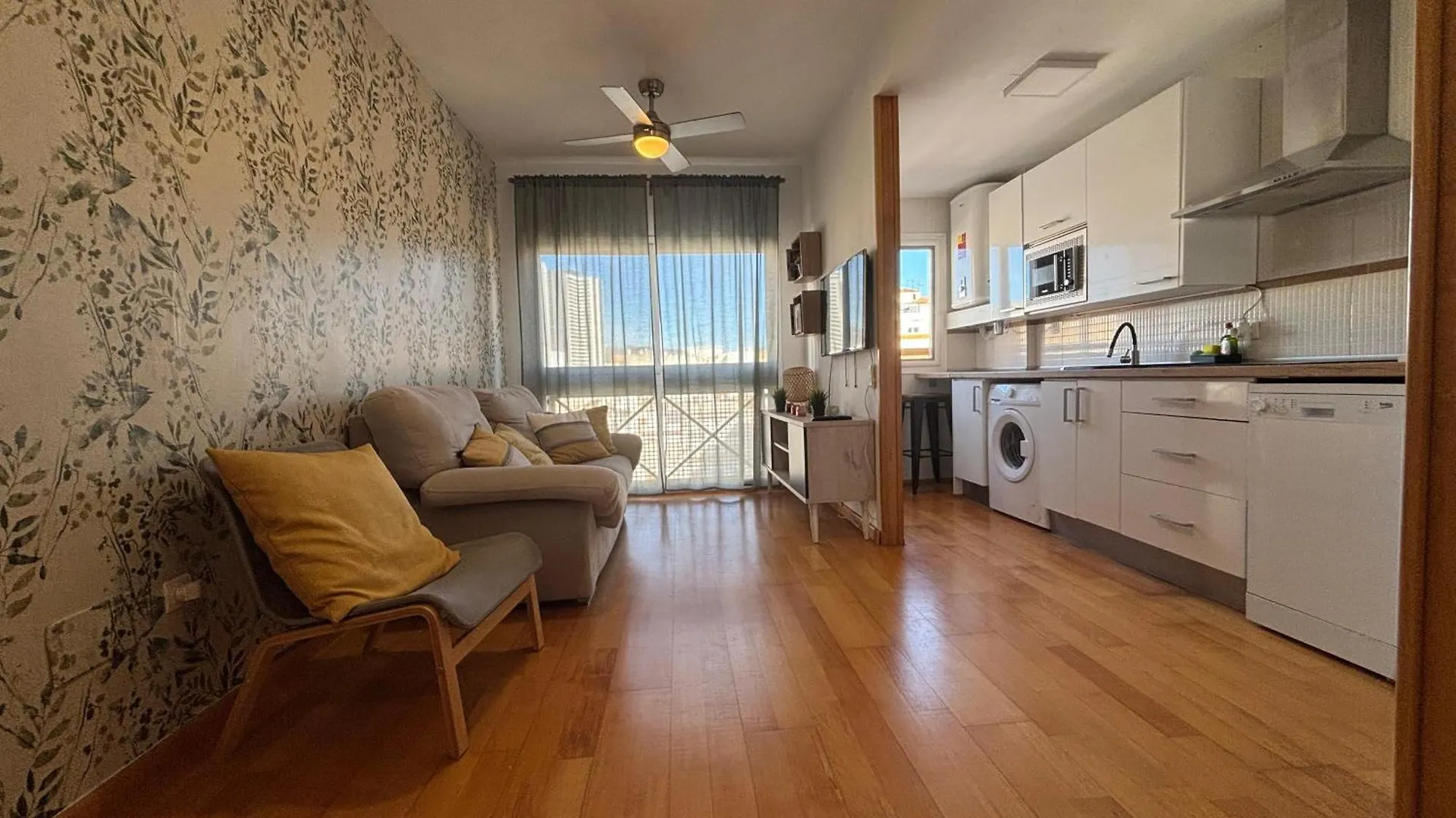 Cozy Flat Close To City Center Málaga